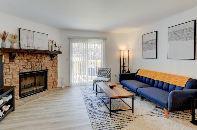 Photo - 2911 Eaton St
