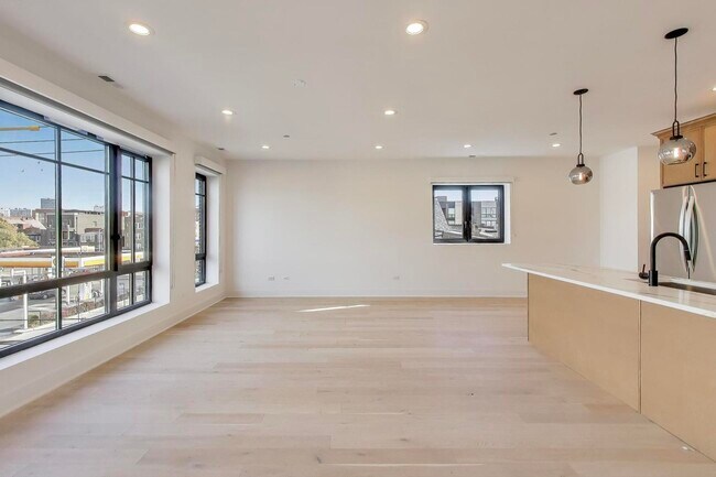 Photo - 1619 W Lawrence Ave Unidad 3