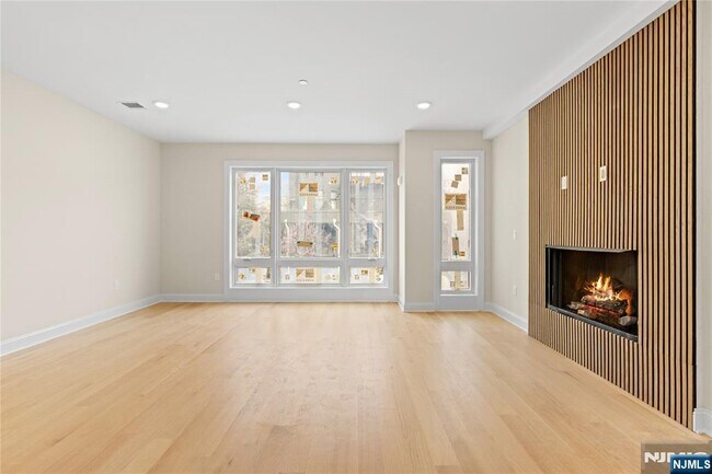 Photo - 45 Lincoln Ave