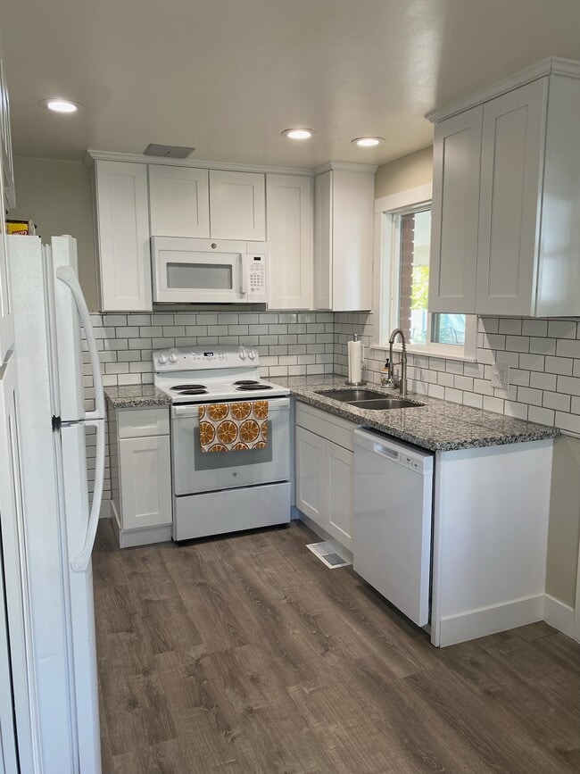 Building Photo - 4347 Orchard Ave Rental