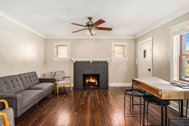 Photo - 51 S Laclede Station Rd