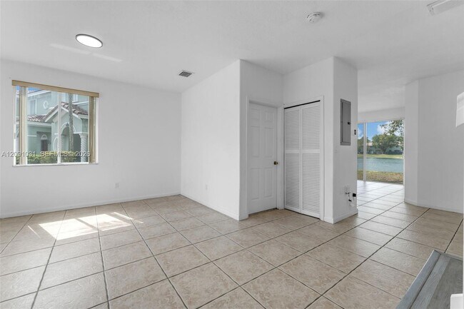 2712 SE 15th Pl Unit 148