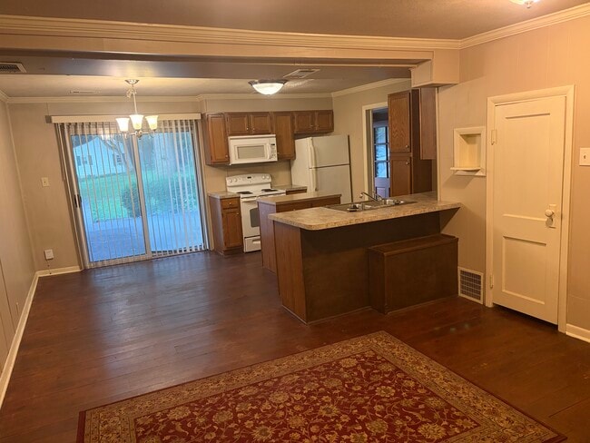 Building Photo - 900 S Grant Ave Unit 900 S Grant Apt #1