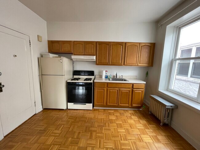 Photo - 1067 64th St Apartamentos Unidad 2F