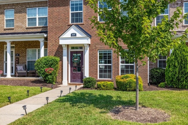 Photo - 409 Oldbury Ln