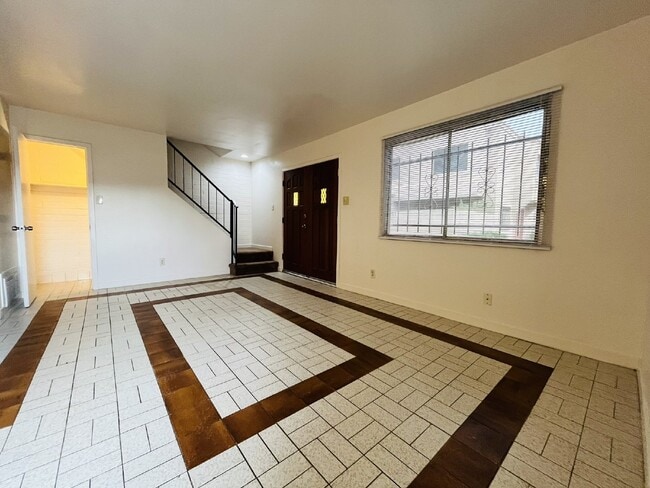 Photo - 5041 N 40th Ave