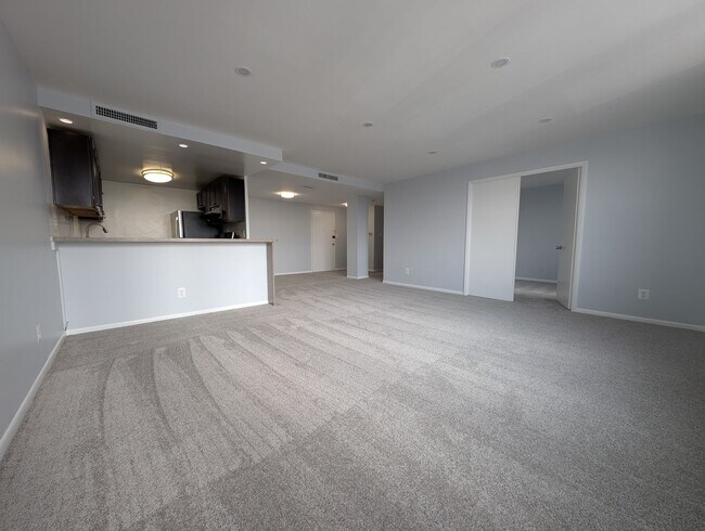 Photo - 4600 Duke St