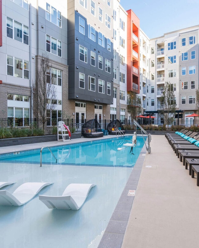 Station on Silver Apartments For Rent in Herndon, VA