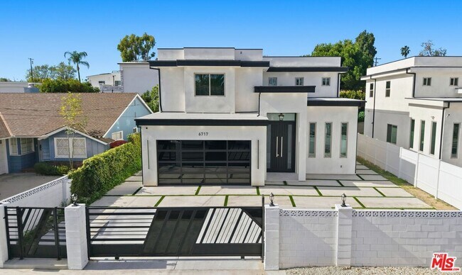 Photo - 6717 Sunnyslope Ave