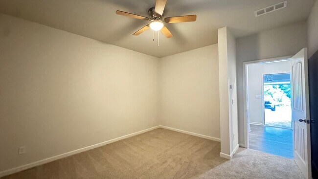285 Vista Ln