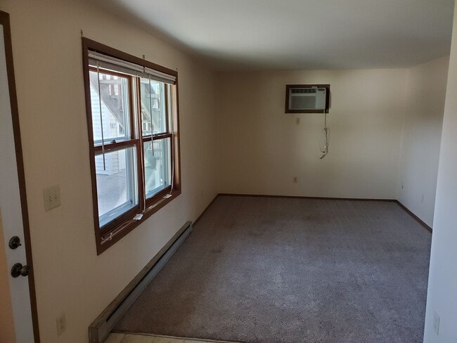 Photo - 522 E Bronson Rd Unit Apt. 1