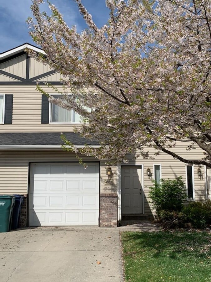 Town Home in Hidden Gardens - Town Home in Hidden Gardens