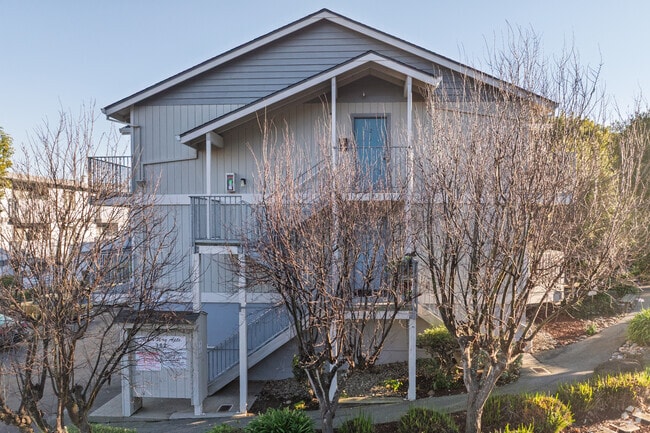 Alternate Exterior - 362 Alida Way