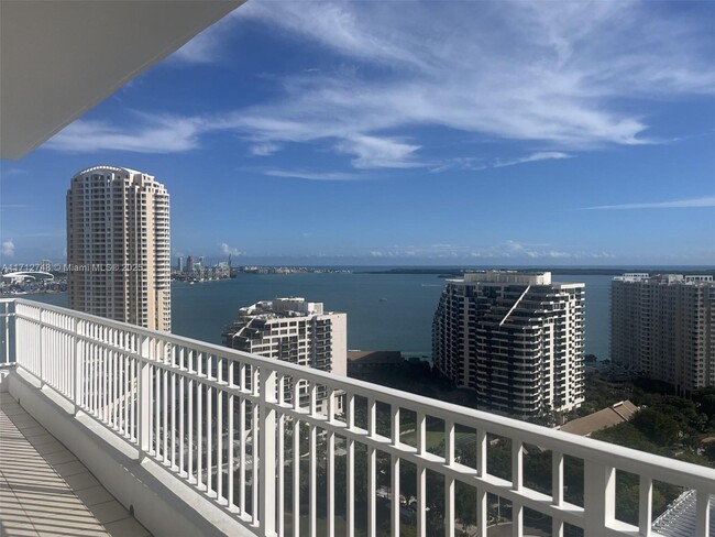 Photo - 801 Brickell Key Blvd Unidad 2509 Rental