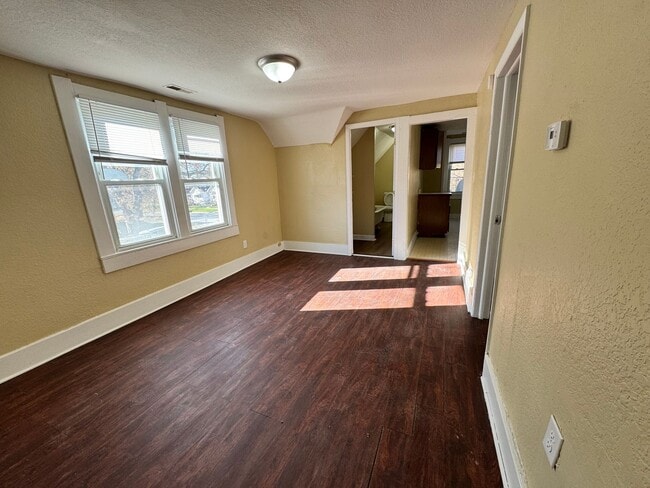 Photo - 2807 Chestnut St Unit 2