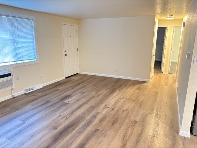 Photo - 1015 Roosevelt Ave Unit B