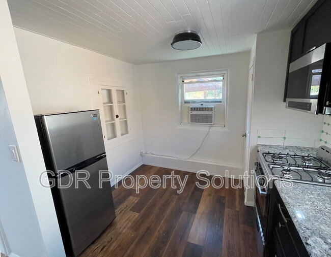 Photo - 300 San Pasquale Ave NW Unit D