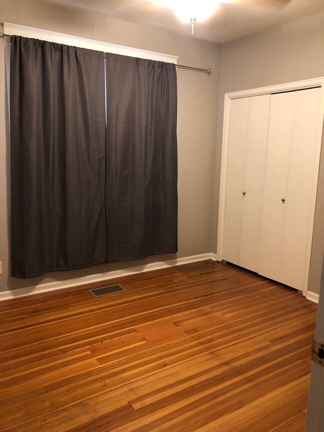 Photo - 217 E Oak St Unit 217 E Oak St - A