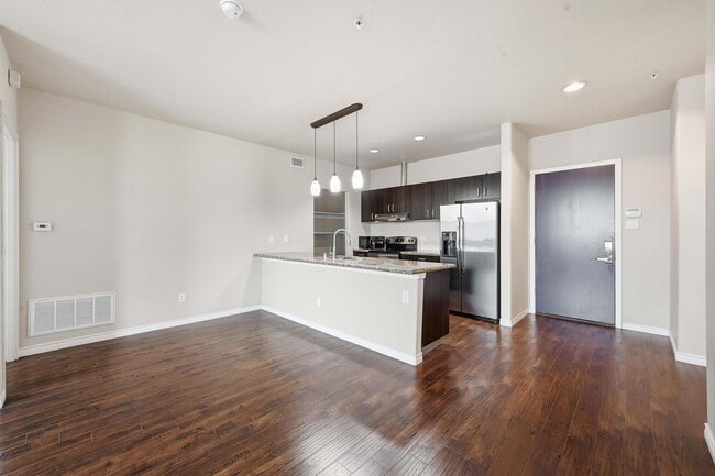 Photo - Beautiful Condo in Carrollton!