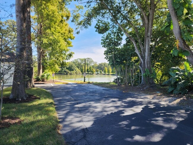 Photo - 556 Clearwater Largo Rd N Unit D