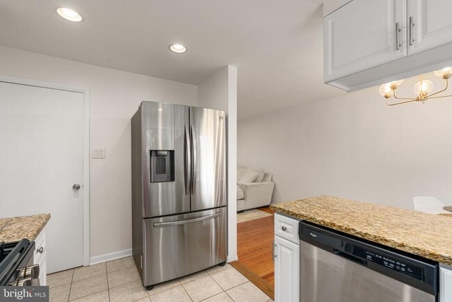 Photo - 5461 Quentin St