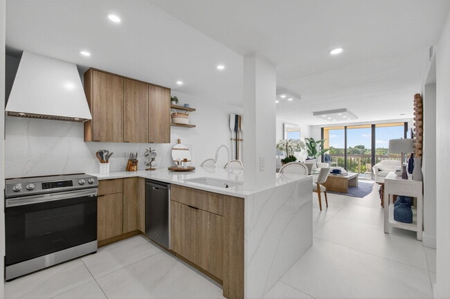 Building Photo - 600 Egret Cir Unit 7501