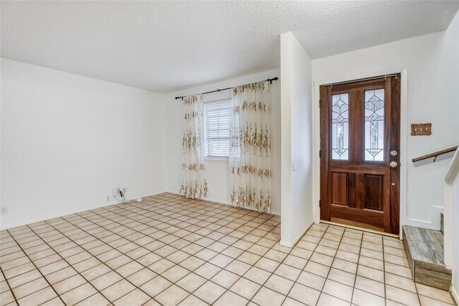 Photo - 6601 Skycrest Dr