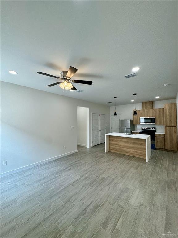 9 West Dr Unit 2