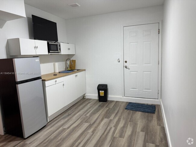 Building Photo - 0 SW 89th Path Unit 0 Rental