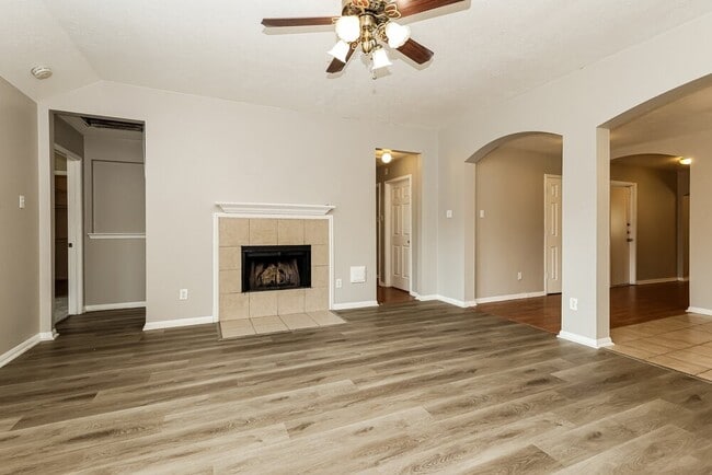 Photo - 1711 Rock Ridge Dr