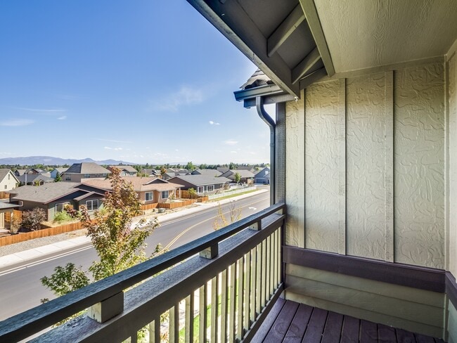 Glacier Vista Apartments