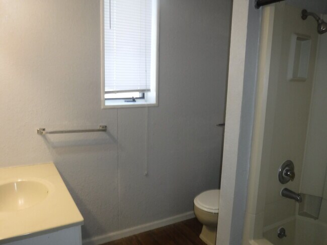 Photo - 720 Faraon St Unit 1