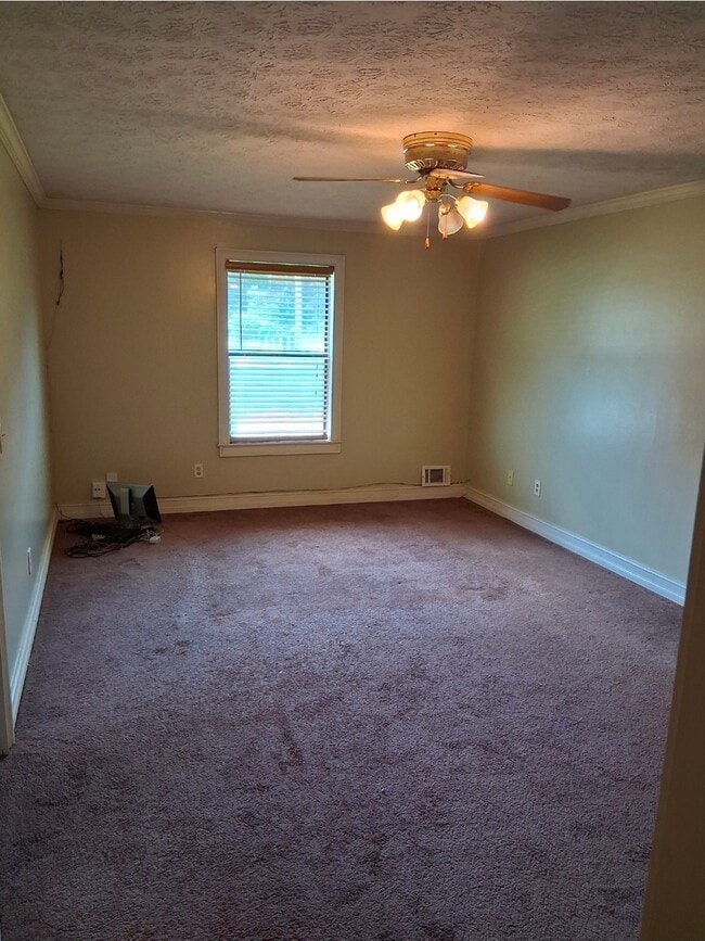 Photo - 4414 Housworth Dr