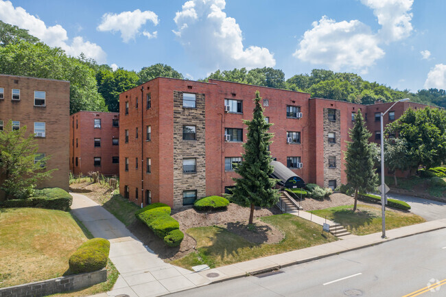 Building Photo - TREEHAVEN Rental