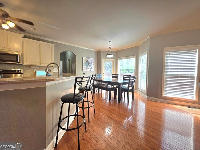 Photo - 94 Courtland Dr