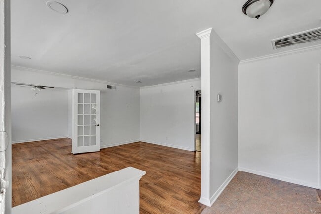 Photo - 6609 Walnut Hill Ln