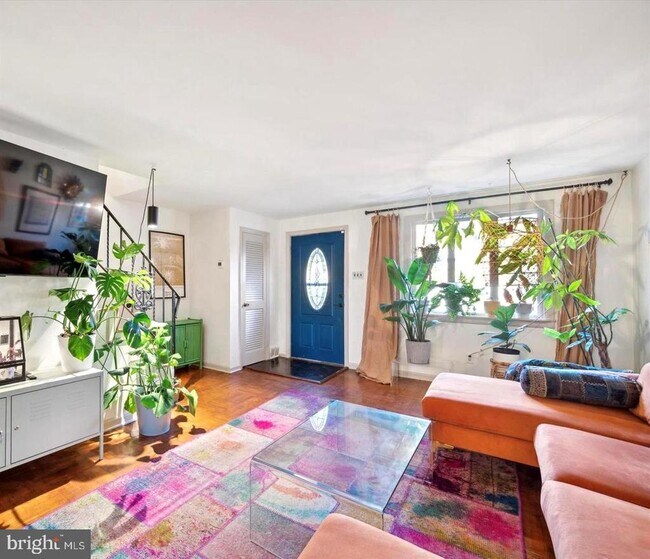 Photo - 4572 Manayunk Ave