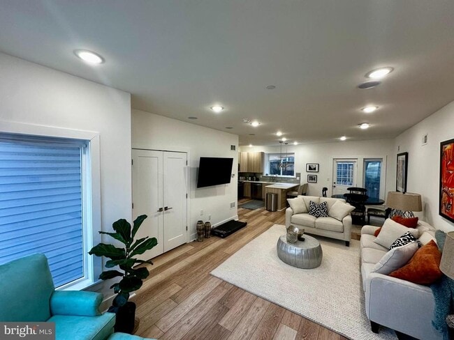 Building Photo - 2008 S College Ave