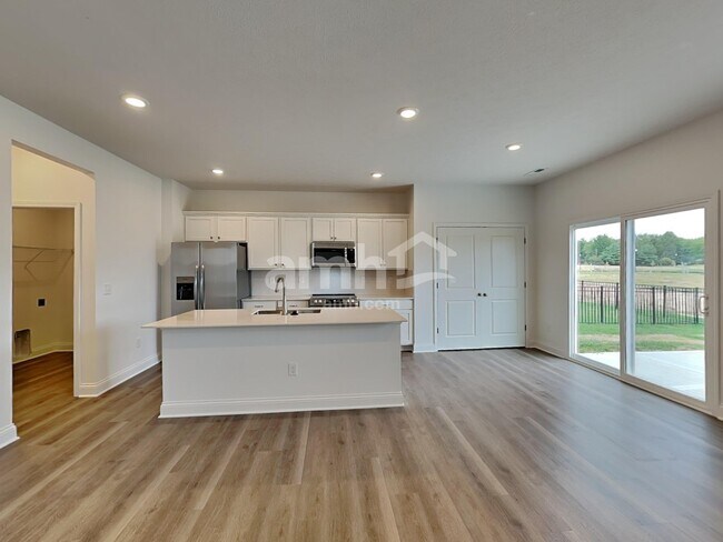 Photo - 9169 Henley Ave