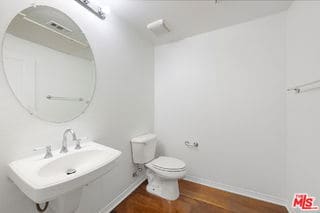 Photo - 6020 S Seabluff Dr