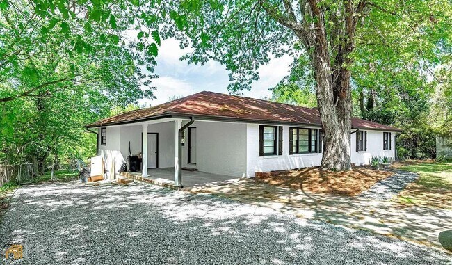 Photo - 909 E Mcintosh Rd