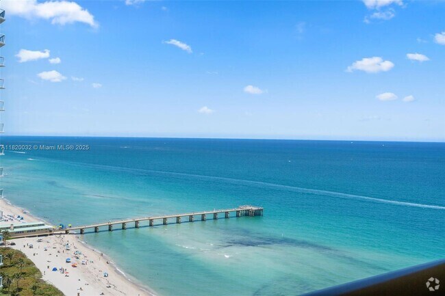 Building Photo - 16275 Collins Ave Unit 2202 Rental