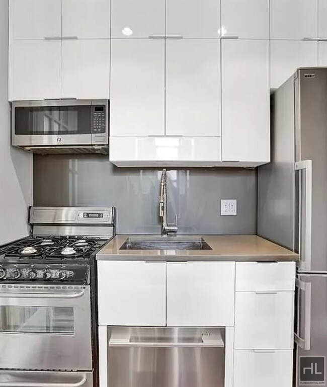 Photo - East 1st Street Unit 2R