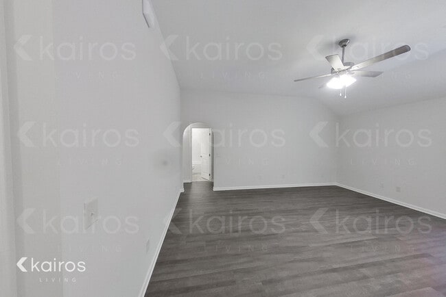 Photo - 325 Bent Tree Dr