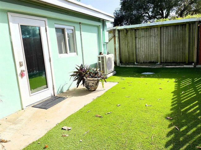 Photo - 2442 Garfield St Unidad 4