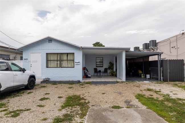 Photo - 3925 SW 88th Pl Casa Adosada