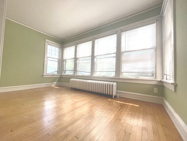 Photo - 2533 N Lake Dr Unit 2533