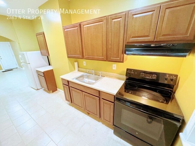 Photo - 2863 N 5th St