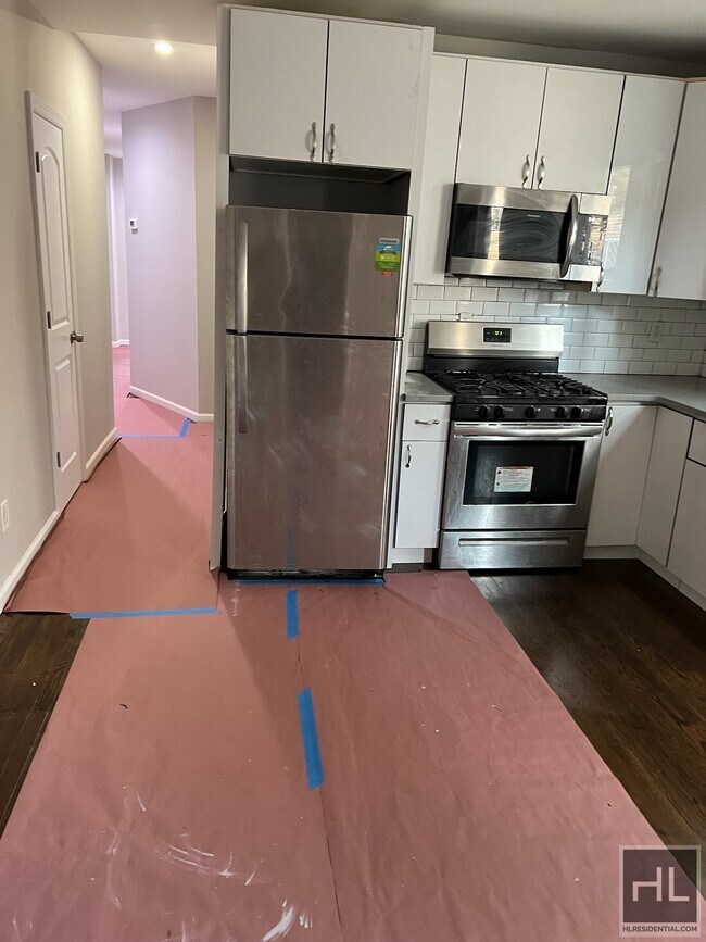 Photo - GUT RENOVTED NATURALLY BRIGHT BEAUTIFUL 3... Unit 1