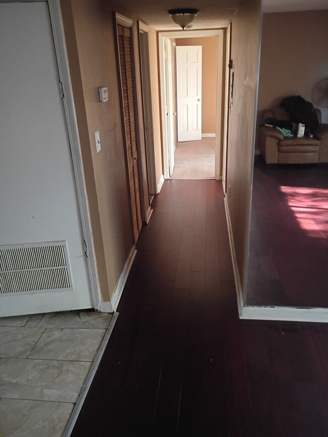 Photo - 1523 Camelot Dr Unidad 1523